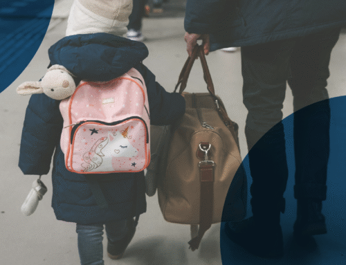 ¡Alto! ¿Sabes cómo la mochila de tu hijo afecta su espalda?